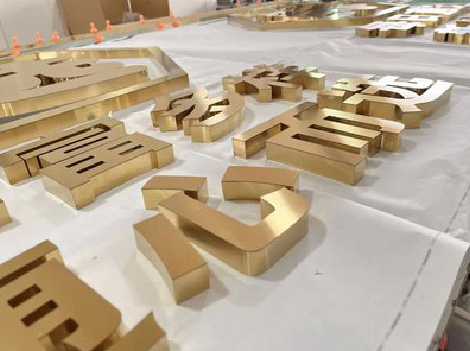 铜仁拉丝不锈钢字的特点。