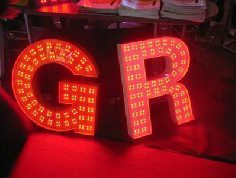 铜仁LED发光字常见的安装误区。